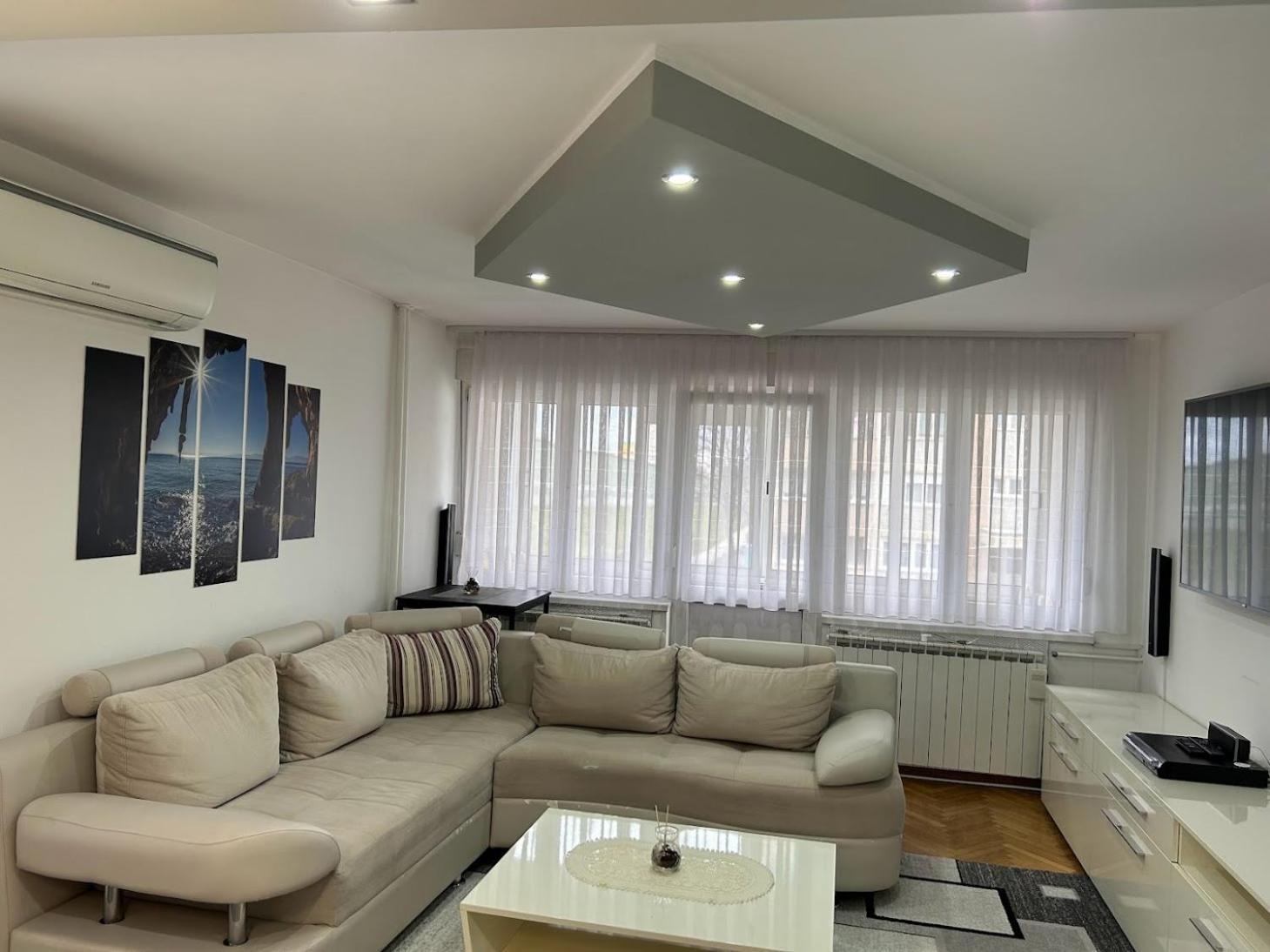 Tina Apartment Карловац Екстериор снимка