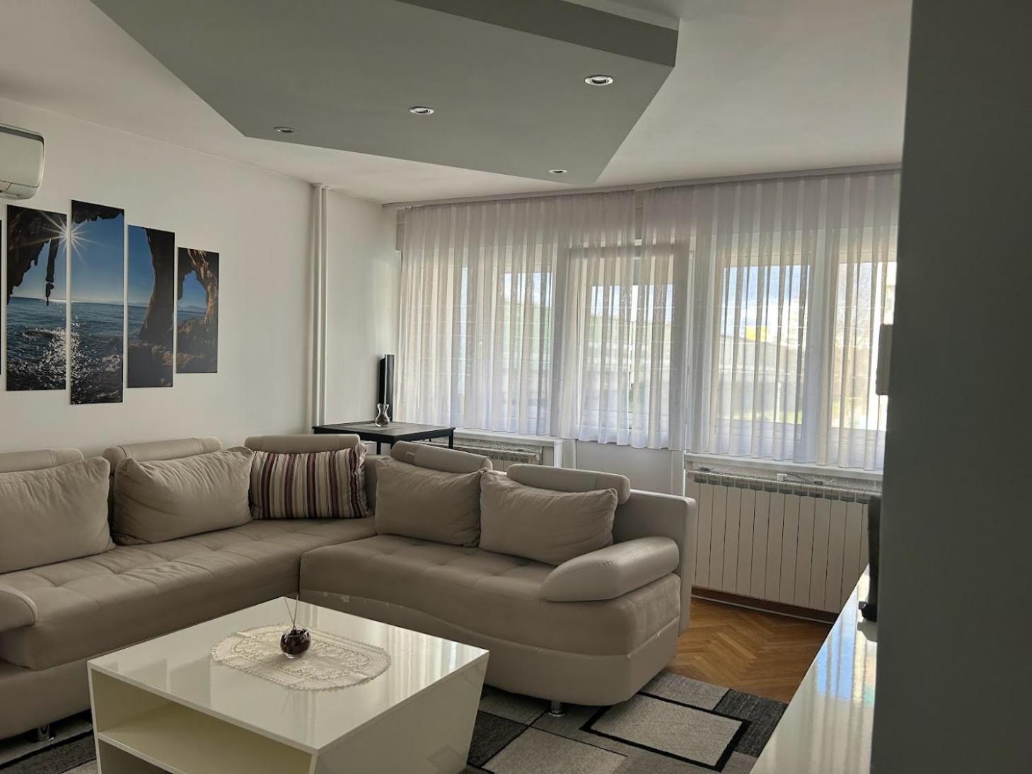 Tina Apartment Карловац Екстериор снимка