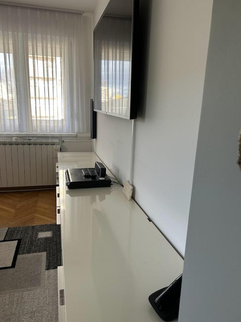 Tina Apartment Карловац Екстериор снимка