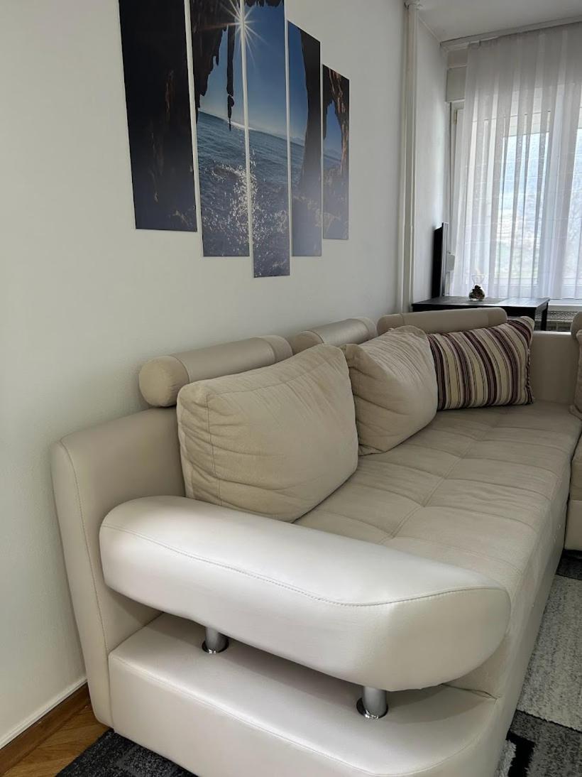 Tina Apartment Карловац Екстериор снимка