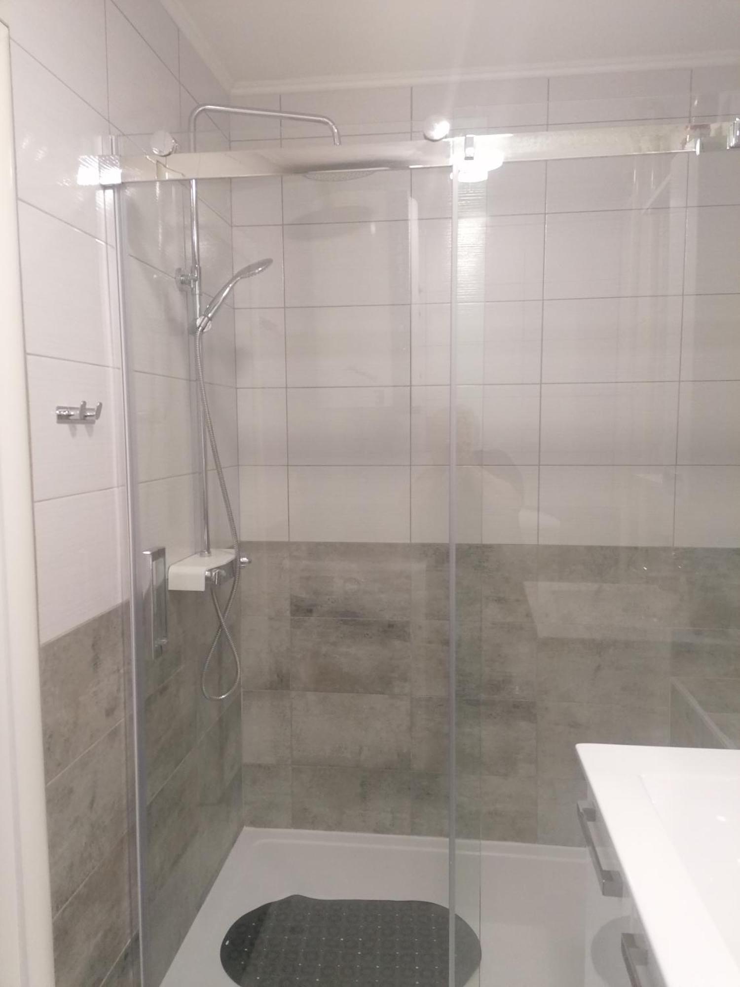 Tina Apartment Карловац Екстериор снимка